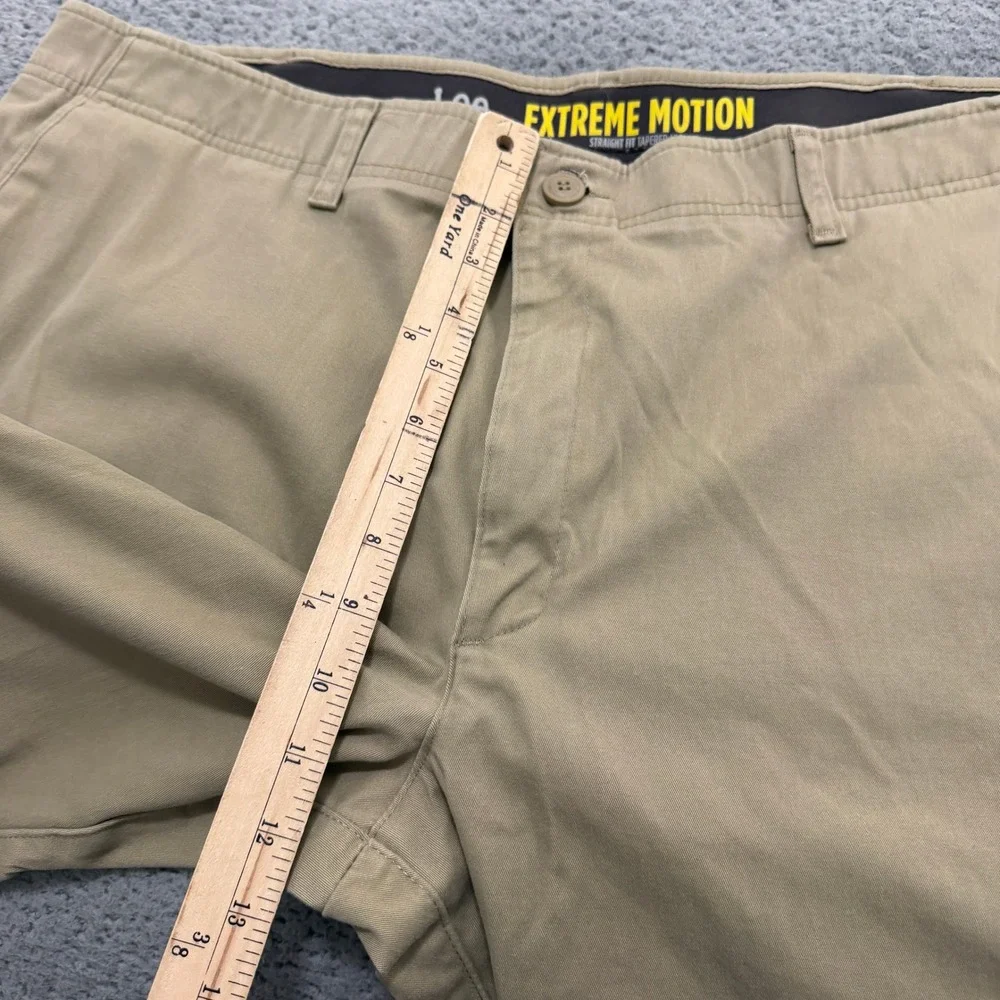 Lee Extreme Motion Chino Pants Mens 42x30 Tan Khaki Straight Fit Tapered Leg